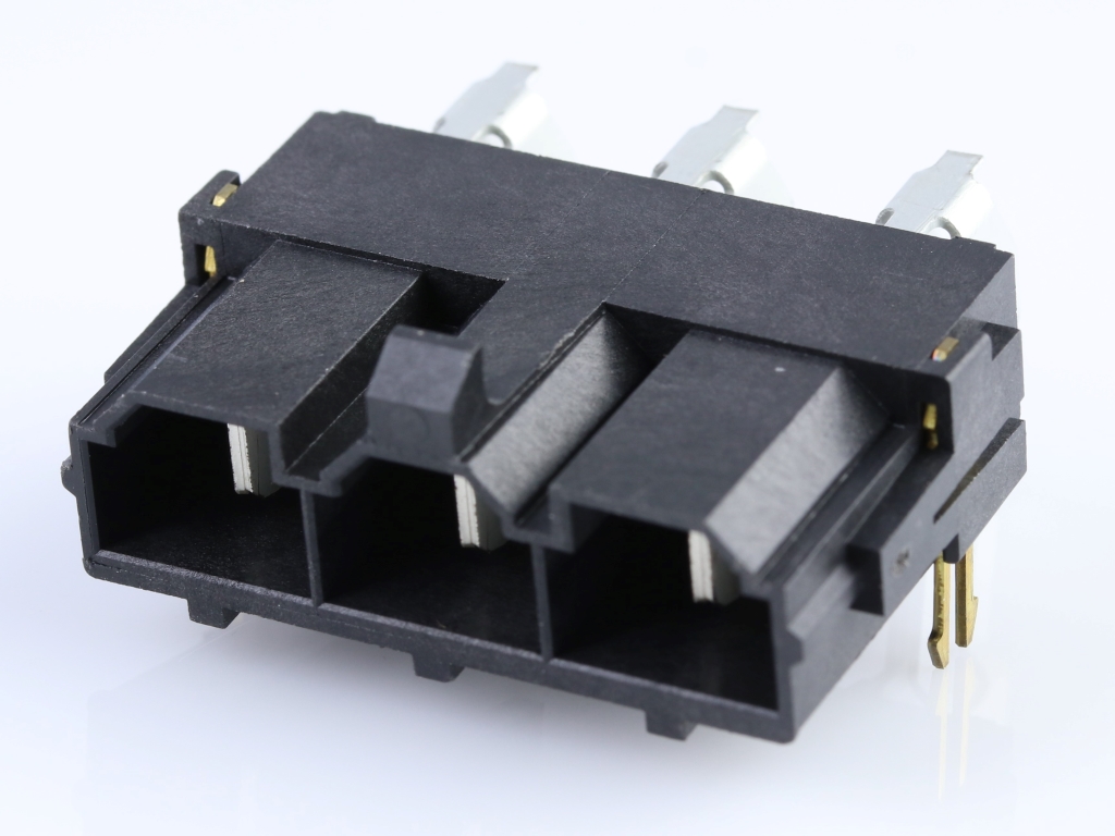 42820-3223 Mini-Fit Sr. Header, Single Row, Right-Angle, 2.36mm PCB Thickness, 0.76µm Gold (Au) Selective Plating, 3 Circuits